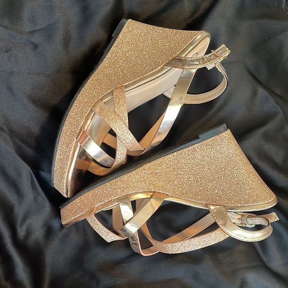 Rose gold heels - Picture 2 of 7